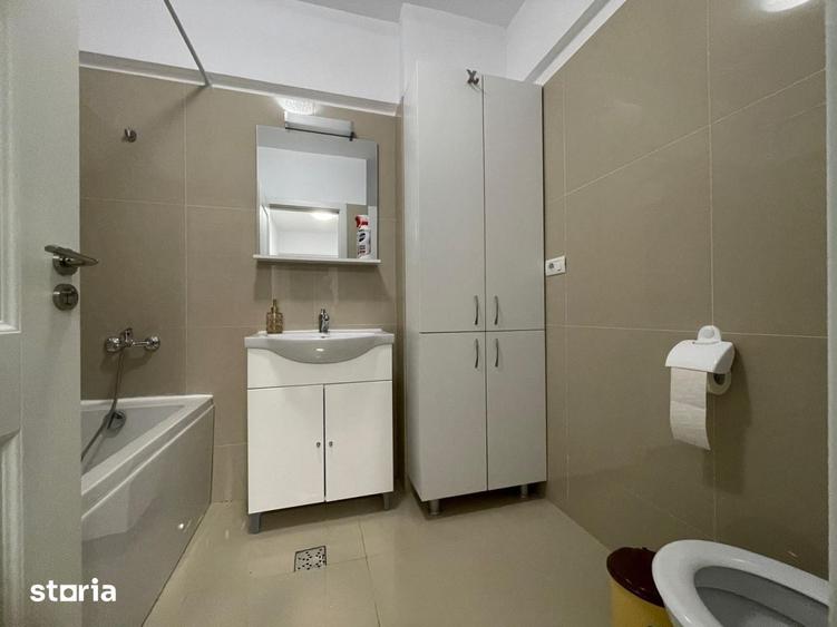 Apartament cu 3 camere decomandat în Rediu