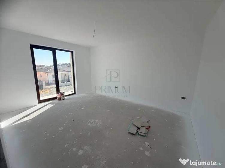 Casă cu 4 camere cu Teren 350 Mp în Moșnița Veche