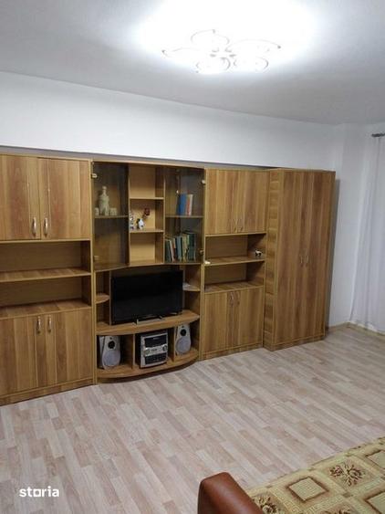 Apartament cu 3 camere în Muncii