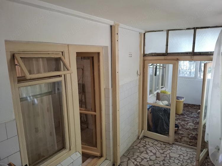 Garsonieră decomandată în Sud