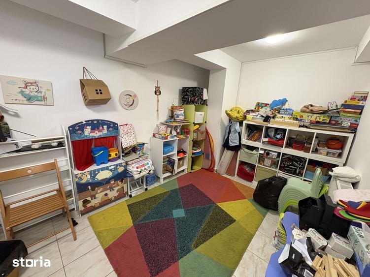 Spațiu comercial, de 300 mp, în Păcurari