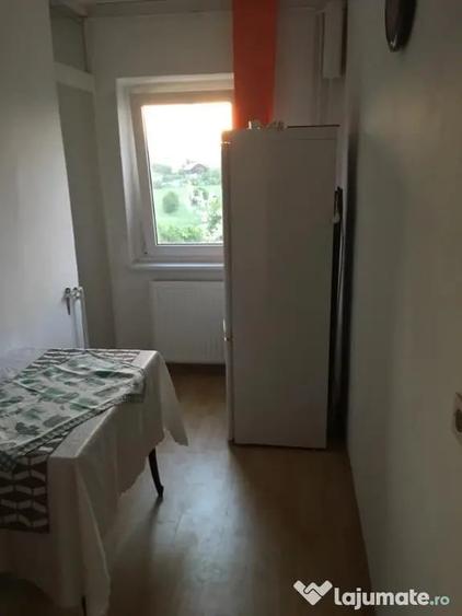Piata sudului savinesti etaj 4 - 16