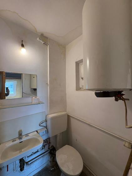 Apartament cu 3 camere decomandat în Titan