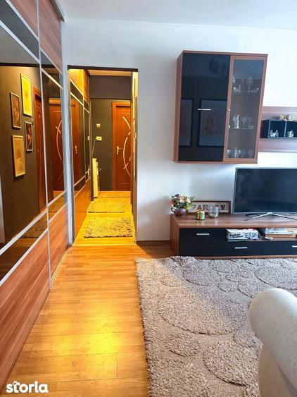 Ap.3 camere |complet utilat |2 parcari abonam -Mana?turAle. Retezat 2 - 2