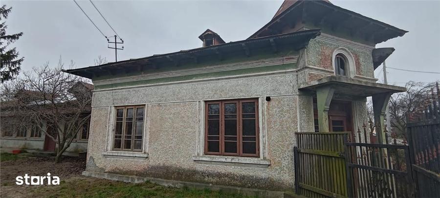 Casă cu 4 camere cu Teren 3382 Mp în Ulmi