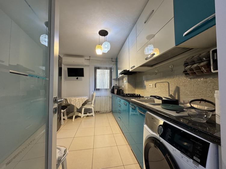 Apartament cu 3 camere decomandat, mobilat în Tineretului
