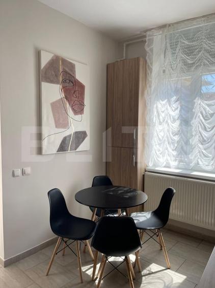 Apartament cu 2 camere semidecomandat, mobilat în Semicentral