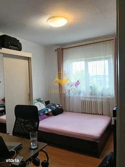 Apartament cu 3 camere decomandat, mobilat în Zorilor