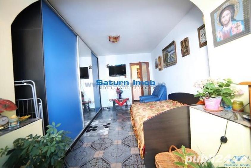 Apartament cu 3 camere circular în Astra — fotografia 3