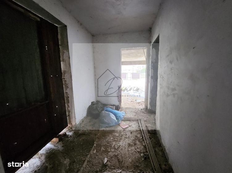 Casă cu 4 camere în Pipera