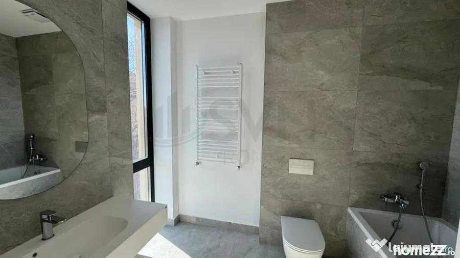 Casă cu 4 camere cu Teren 90 Mp în Grivița