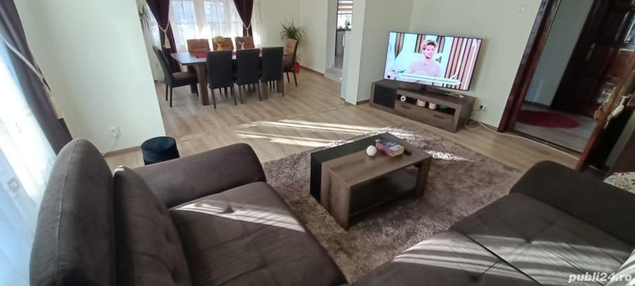 Casă cu 6 camere cu Teren 10 Mp în Central
