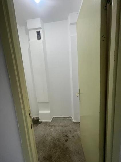 Apartament cu 3 camere semidecomandat în Valea Rosie