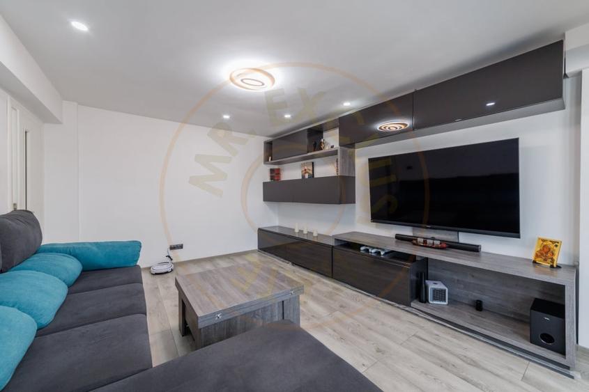 Apartament cu 3 camere decomandat, mobilat în Prundu