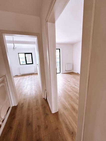 Casă cu 4 camere cu Teren 100 Mp în Tunari