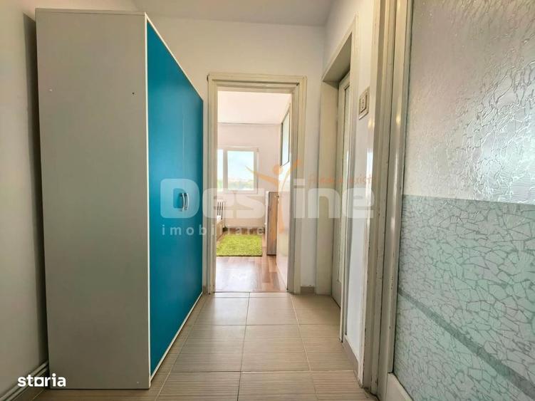 Apartament cu 3 camere în Tudor Vladimirescu