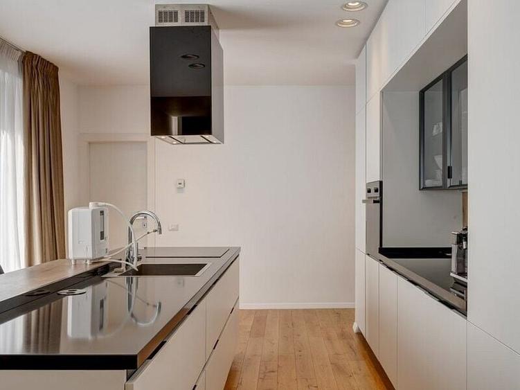 Duplex cu 5 camere cu Canalizare în Pipera