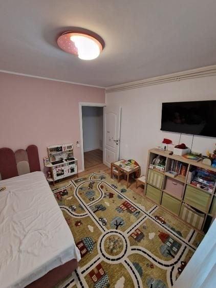 Apartament cu 4 camere decomandat, mobilat în Nerva Traian