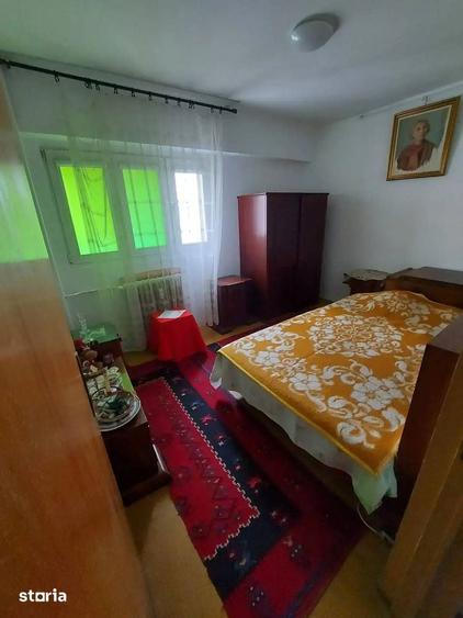Apartament cu 3 camere, mobilat în Grivița