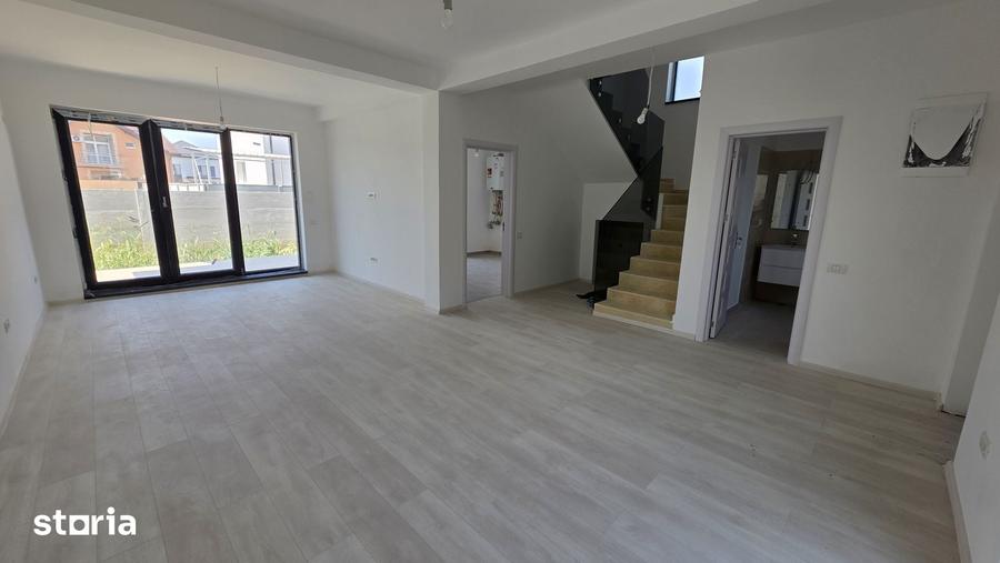 Casă cu 4 camere decomandat cu Teren 225 Mp în Ghencea