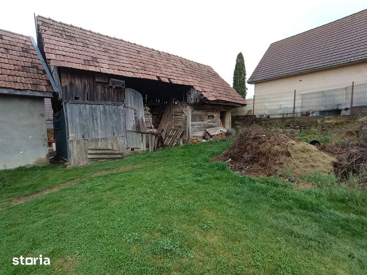 Casă cu 2 camere cu Teren 720 Mp în Cucerdea
