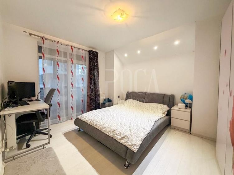 Apartament cu 3 camere semidecomandat în Sopor