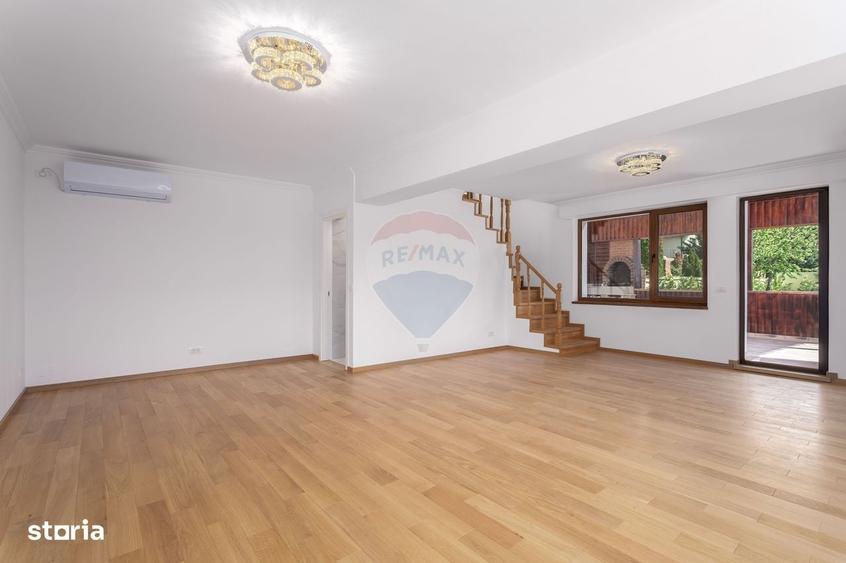 Casă cu 4 camere în Central