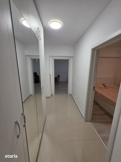 Apartament cu 3 camere decomandat în Rediu