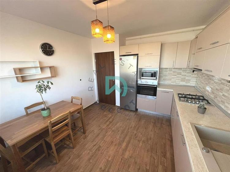 Apartament cu 2 camere decomandat, mobilat în Tractorul — fotografia 1