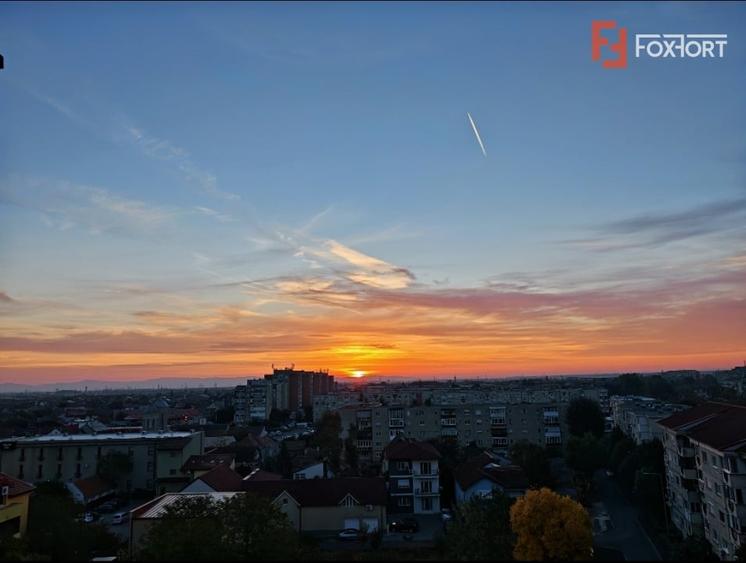 Apartament cu 2 camere semidecomandat, mobilat în Micălaca