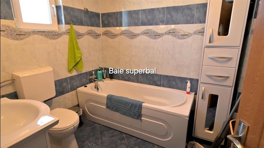 Casă individuală cu 5 camere cu Canalizare în Arghira