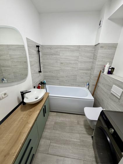 Apartament cu 4 camere decomandat, mobilat în Giroc