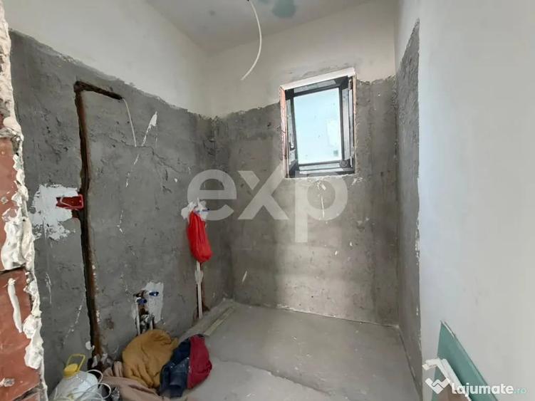 Casă cu 3 camere cu Teren 250 Mp în Clinceni