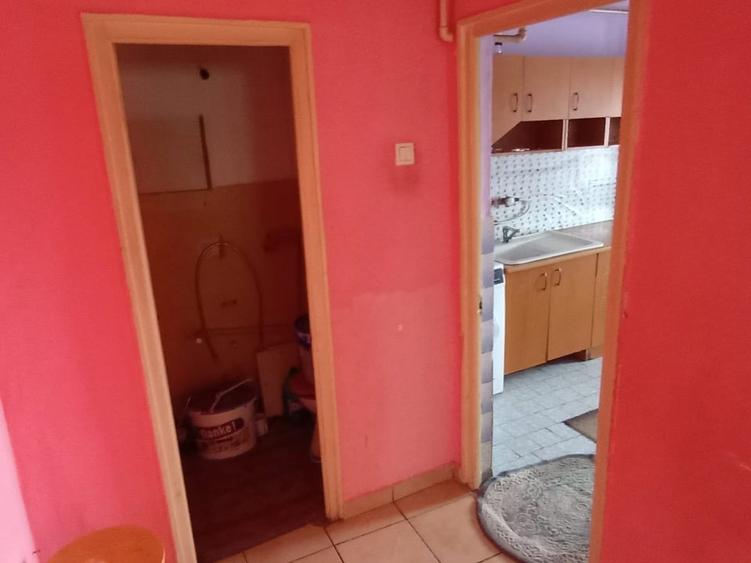 Vând apartament spațios oportunitate în zona Mărășești Bacău - 10