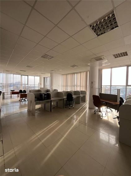 Spațiu comercial, de 400 mp, în Piața Centrală