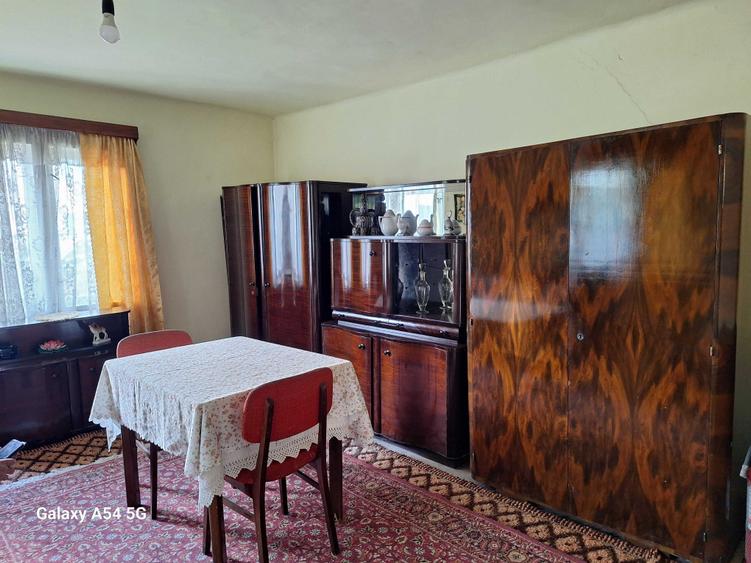 Casă cu 3 camere în Rebrișoara