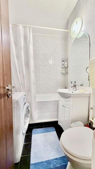 Apartament cu 3 camere semidecomandat, mobilat în Vitan
