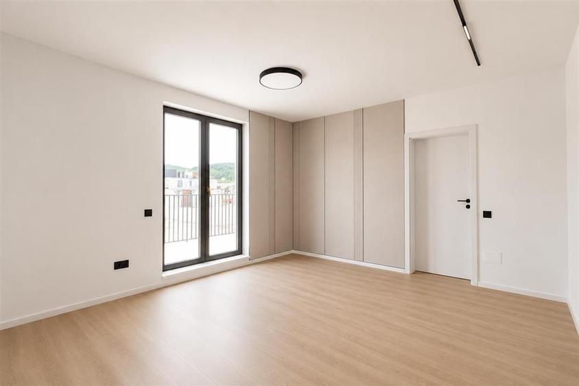 Apartament cu 2 camere semidecomandat în Florești