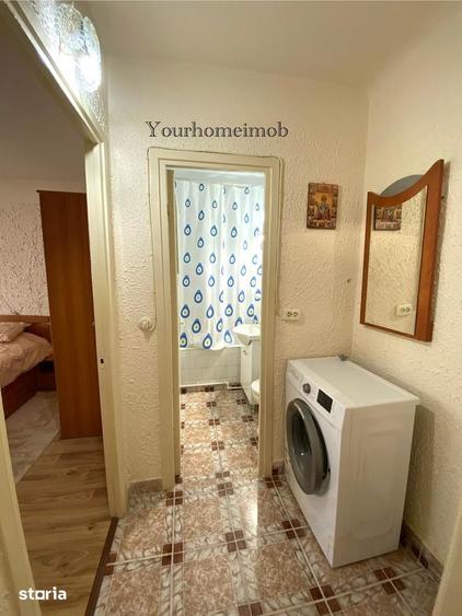 Apartament cu 2 camere semidecomandat în Craiovița Nouă