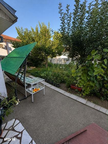 Casă cu 8 camere cu Teren 600 Mp în Central