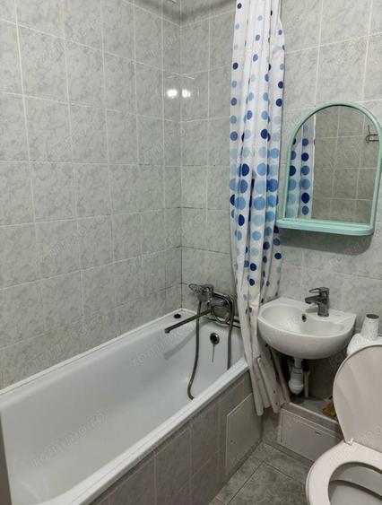 Garsonieră decomandată în 13 Septembrie
