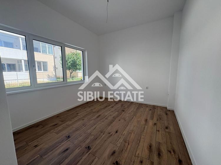 Apartament cu 3 camere decomandat în Șelimbăr