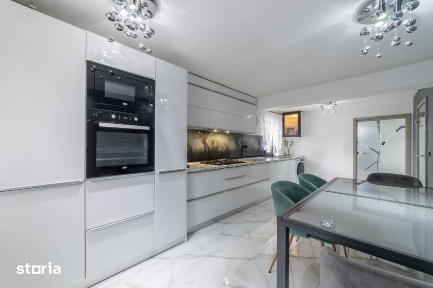 Casă cu 4 camere cu Teren 500 Mp în Găvana