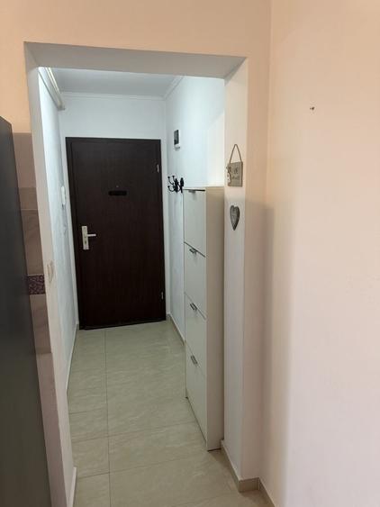 Apartament cu 2 camere, mobilat în Giroc