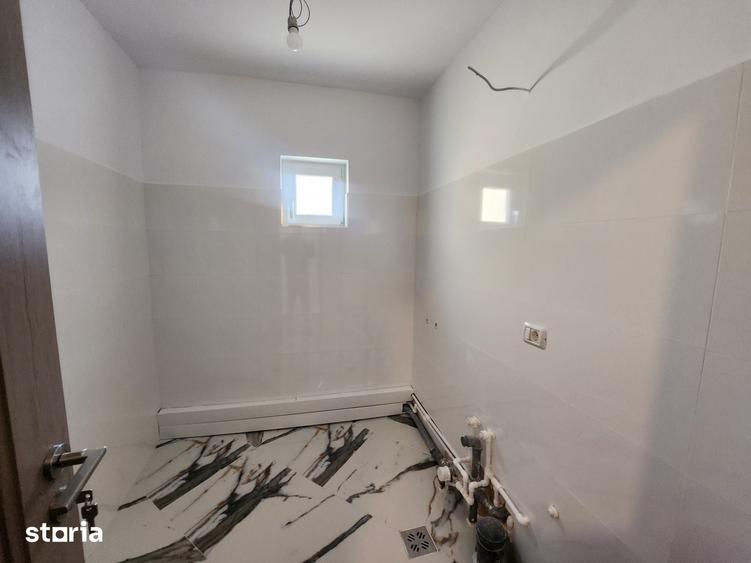 Apartament cu 3 camere decomandat în Șerbănești