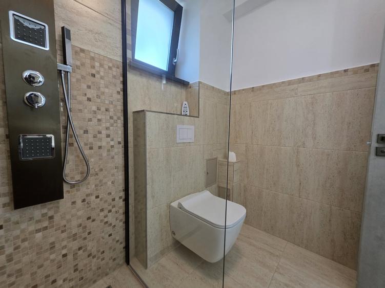 Duplex cu 4 camere decomandat cu Canalizare în Râșnov