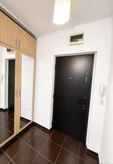 Apartament cu 2 camere semidecomandat, mobilat în Victoriei