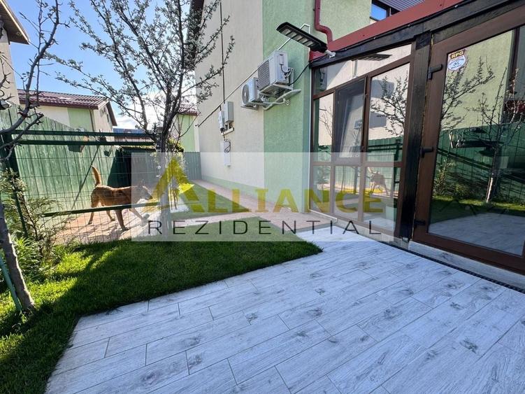 Duplex cu 3 camere decomandat cu Canalizare în Splaiul Unirii
