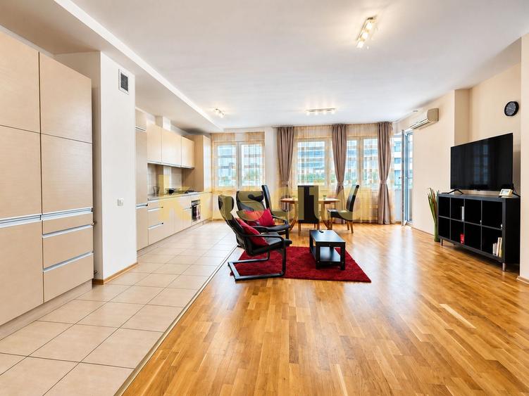 Apartament cu 3 camere decomandat, mobilat în Parcul Carol