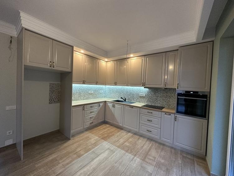 Duplex cu 6 camere cu Canalizare în Borhanci